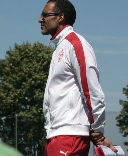 Seit acht Jahren beim VfB: Dr. Raymond Best /?proxy=REDAKTION/News/2013-2014/Best_TL_Jul13_255x310.jpg