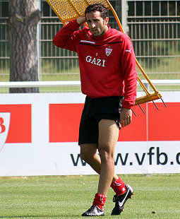 Cristian Molinaro nach dem Training /?proxy=REDAKTION/News/2011-2012/News/Molinaro1_255x310.jpg