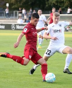 Dijon Ramaj im Spiel gegen den Aufsteiger. /?proxy=REDAKTION/Saison/VfB_II/16_17-VfB-II-Teutonia-Watzenborn-255.jpg