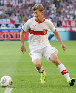 Hat einen guten Torinstinkt: Timo Werner /?proxy=REDAKTION/News/2013-2014/Timo_Werner_Vertragsverlaengerung_Pressemitteilung_255x310.jpg