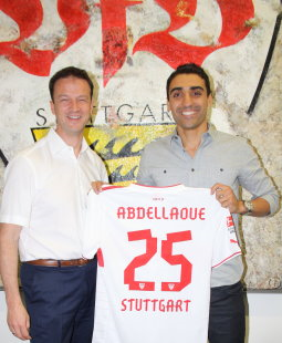 Die gleiche Nummer wie in Hannover: Moa Abdellaoue /?proxy=REDAKTION/Teams/VfB/2013-2014/Abdellaoue_PM_Bobic_Transfer_255x310.png