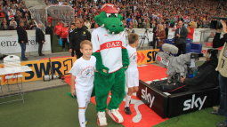 /?proxy=REDAKTION/Fritzle-Club/Einlaufkid_255x261.jpg