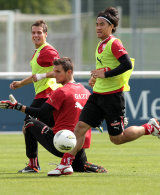 Okazaki ist wieder dabei /?proxy=REDAKTION/News/2011-2012/Vorbereitung/Training260711_2_160x195.jpg
