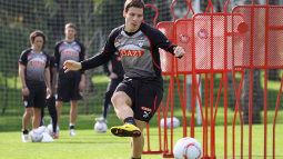 /?proxy=REDAKTION/News/2010/01zirkeltraining_belek_255x143.jpg