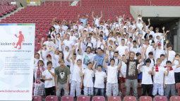 /?proxy=REDAKTION/News/2011/kickenlesen_1_255x143.jpg