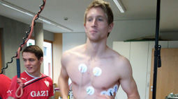 Steffen Lang und Sebastian Hertner /?proxy=REDAKTION/News/2011-2012/VfBII/Laufband-VfB-II-2012-2.jpg