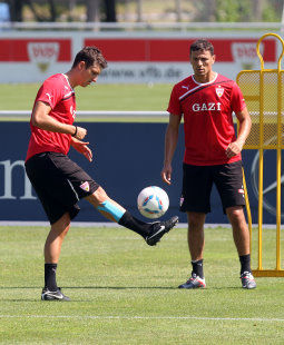 Kuzmanovic und Boulahrouz /?proxy=REDAKTION/News/2011-2012/Vorbereitung/Training040711_2_255x310.jpg