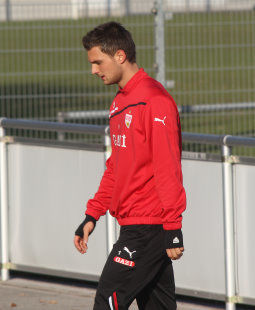 Sven Ulreich am Tag nach der Bremen-Niederlage /?proxy=REDAKTION/News/2011-2012/News/Ulreich_nach_Bremen_255x310.jpg