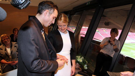 /?proxy=REDAKTION/Arena/Hochzeit_SoccerLounge_1_464x261.jpg