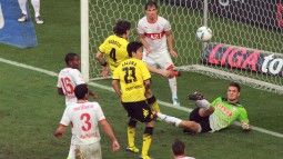 /?proxy=REDAKTION/News/2011-2012/News/VfB_-_BVB_Aktion_Ulreich_255x143.jpg