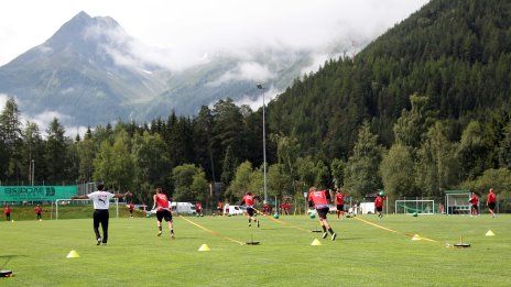 /?proxy=REDAKTION/News/2011-2012/Vorbereitung/Zirkeltraining_2_464x261.jpg