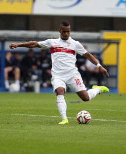 Traf zum 1:1 und ebnete den Siegesweg: Dida /?proxy=REDAKTION/Saison/VfB/2014-2015/Paderborn-VfB_1415_Didavi255x310.jpg