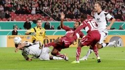/?proxy=REDAKTION/Saison/VfB/2011-2012/VfB-FSVFrankfurt_DFBPokal_1_255x143.jpg