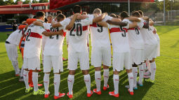 /?proxy=REDAKTION/Saison/Jugend/U19/U19-1516-Teamkreis-vor-dem-NLZ-255x143.jpg