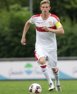 Tobias Feisthammel erzielte die 1:0-Führung. /?proxy=REDAKTION/News/2016-2017/16_17-Feisthammel-Ball255.jpg
