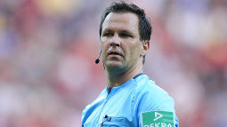 /?proxy=REDAKTION/News/2011/Schiedsrichter/Sippel_255x143.jpg