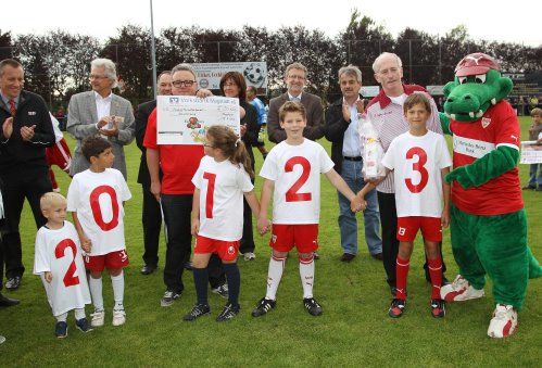 VfB Stuttgart | "Legenden zaubern!"