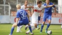 /?proxy=REDAKTION/Saison/VfB_II/2011-2012/VfB_II_-_Uhaching_1112_4_255x143.jpg