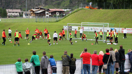 /?proxy=REDAKTION/News/2011-2012/Vorbereitung/Training150711_2_464x261.jpg