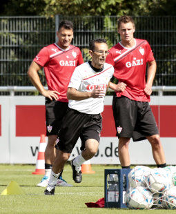 Gebhart und Bauer beobachten Papadopoulos /?proxy=REDAKTION/News/2011-2012/News/Bauer_Gebhart_Papadopoulos_255x310.jpg