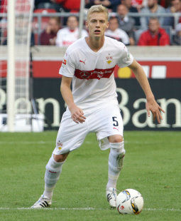 Sein Einsatz ist fraglich: Timo Baumgartl /?proxy=REDAKTION/News/2015-2016/Baumgartl-vor-Hannover-VfB-255x310.jpg