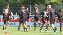 /?proxy=REDAKTION/News/2011/Training_VfB_1_255x143.jpg