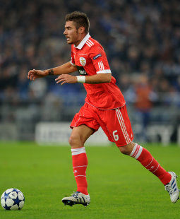 Javi Garcia in Aktion /?proxy=REDAKTION/Saison/Benfiva_Vorbericht_1_255x310.jpg