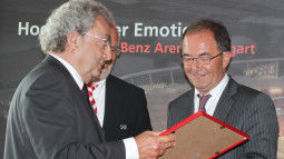 /?proxy=REDAKTION/Arena/News/Eroeffnung_MBA_EhrungStaudt_255x143.jpg