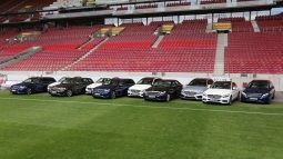/?proxy=REDAKTION/Mercedes-Benz_Arena/Aktuell/News2014/Film_Foto/Auto255x143.jpg