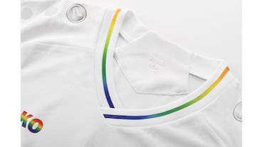 VfB Stuttgart | VfB setzt mit Sondertrikot Zeichen für ...