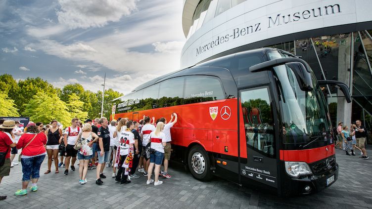 VfB Stuttgart | Mannschaftsbus jetzt dauerhaft vor dem ...