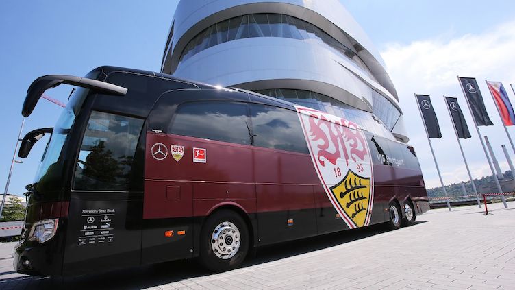 VfB Stuttgart | VfB Mannschaftsbus Mercedes-Benz Übergabe