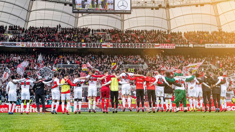 Vfb Stuttgart Vfb Stuttgart Ssv Jahn Regensburg Unterstutzung