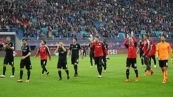 Die Stimmen zum Spiel