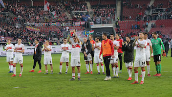 Die Stimmen zum Spiel