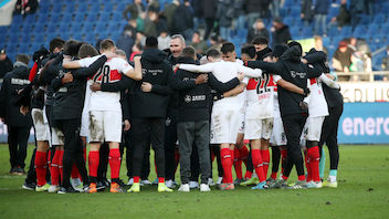 Die Stimmen zum Spiel